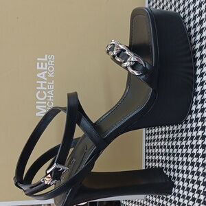 Michael Kors Paola Chain Platform NIB